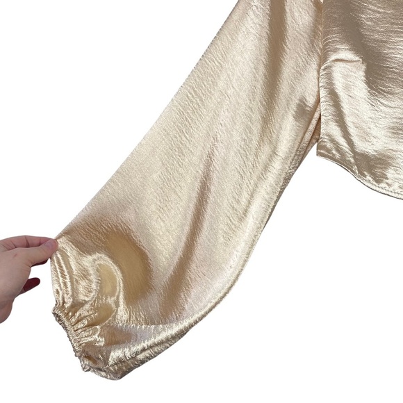 NWT LOVERS & FRIENDS Britt Top & Pants Set Champagne Gold Crop Top NEW Small S - Picture 4 of 16